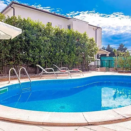 Charming With Spacious And Private Swimming Pool In The Lavender Island Of Hvar